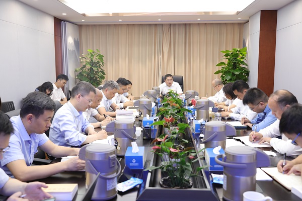 安徽Z6尊龙凯时地产集团党委举办学习贯彻习近平新时代中国特色社会主义思想主题教育读书班